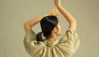 英雄联盟战术轮盘怎么打开